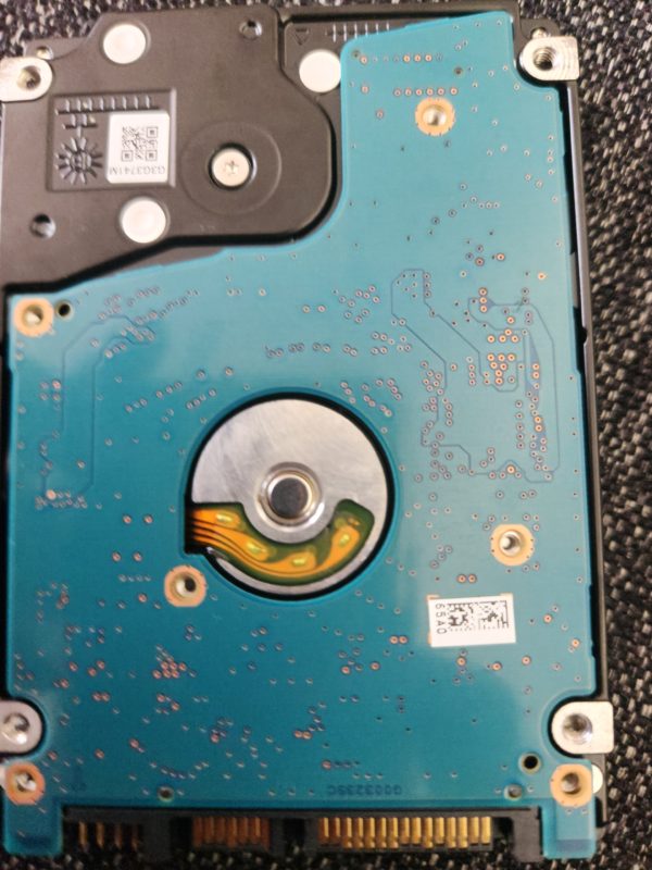 MQ01ABD100, AB10/AX1P5J, HDKGB13R2A01 T, Toshiba 1TB SATA 2.5 Hard Drive - Image 2